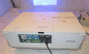 Epson PowerLite 6110i Projektor - Bild 1 von 12