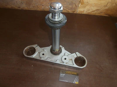 Abrazadera de horquilla de poste de vástago triple árbol dirección Mean Streak 1600 para Suzuki Marauder 04 05 Foto 1 de 4