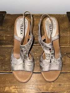 The Flexx Cutout Metallic Leather Embossed Snakeskin Pattern Cork Wedge-Size 6.5 - Picture 1 of 13