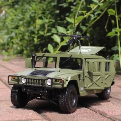 Carro blindado fundido modelo de carro à prova de explosão militar Hummer H1 liga 1:18 - Imagem 1 de 4