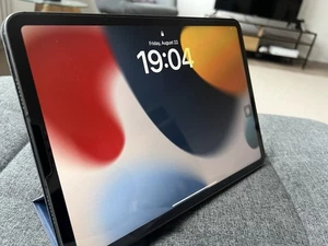 Apple iPad Pro 3. Gen 256 GB, Wi-Fi, 11 Zoll - Space Grau - Bild 1 von 5