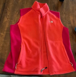 The North Face Women's Colorblock Fleece Vest XL Pink Coral Cozy Winter Soft - Picture 1 of 6