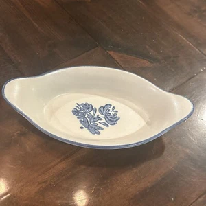 Vintage Pfaltzgraff Yorktowne Au Gratin Dish Blue Rim Floral #265 - Picture 1 of 9