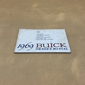 1969 BUICK LESABRE WILDCAT ELECTRA 225 OWNERS OPERATORS GUIDE MANUAL BOOK - Picture 1 of 8