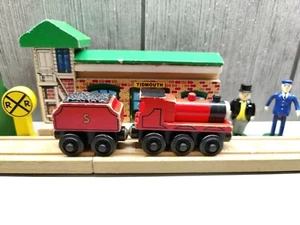 Thomas & Friends Wooden Railway Britt Allcroft James With Tender 1999 - Picture 1 of 4