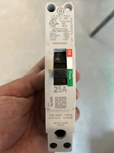 general electric circuit breaker 25 Amps - Picture 1 of 4