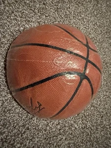 Tyrrell Winston PFERD EIN Spiel für alle Basketball versiegelt NEU - Bild 1 von 8