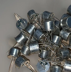 28 Stück - BC160-10 - SIEMENS-  Si-NPN Transistoren - TO39 - Audio NOS - Picture 1 of 2