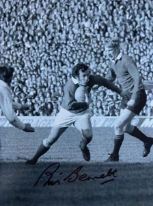PHIL BENNETT - LEGENDARIO JUGADOR DE RUGBY GALÉS - EXCELENTE FOTOGRAFÍA FIRMADA - Imagen 1 de 1