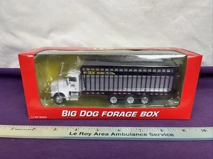 1/64th Scale H&S Big Dog Forage Box On Peterbilt 385 Tri-axle Truck HFE White - Picture 1 of 4