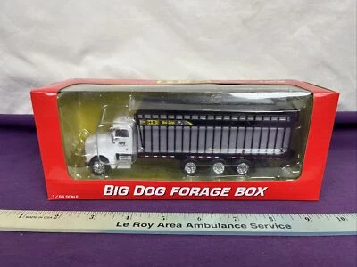 1/64th Scale H&S Big Dog Forage Box On Peterbilt 385 Tri-axle Truck HFE White - Image 1 of 4