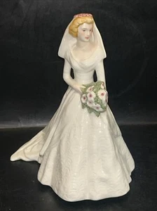 Goebel Forever and Always 1949 Bride Wedding Figurine 8.75” Tall Mint - Picture 1 of 12