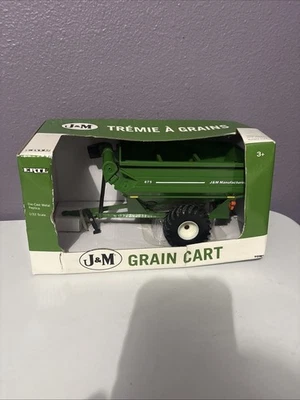 New ERTL J&M Manufacturing 875 Grain Cart #45178 Green Diecast Metal 1/32 Scale - Image 1 of 4