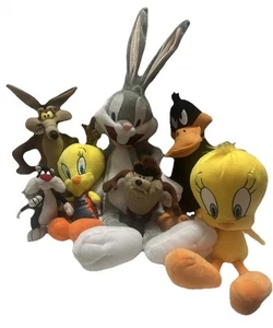 8 x Plush Toys Looney Tunes WBMovie World Sylvester Cat Bugs Bunny Wylie Cyottee - Picture 1 of 19