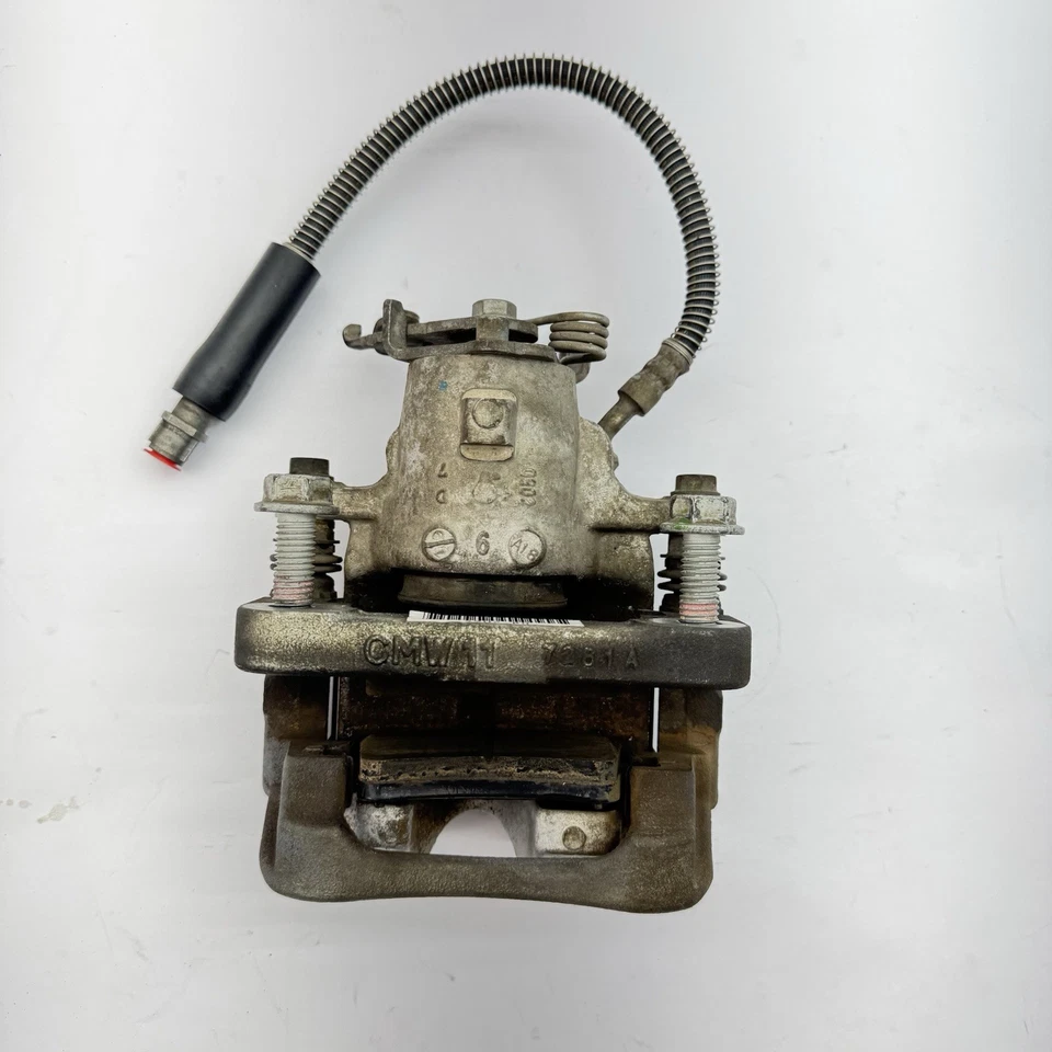 Pinza de disco de freno trasera derecha del lado del pasajero Cadillac XTS 2013-2019 AWD fabricante de equipos originales Foto 1 de 4