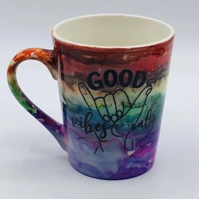 Taza de café buenas vibraciones hecha a mano arco iris surf tie dye hippie regalo profesor té Foto 1 de 4