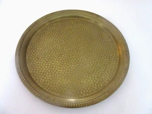 Vintage HAMMERED BRASS PIE CRUST EDGE ROUND TRAY~ 14" - Picture 1 of 9