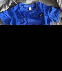 Shein Boys 2-piece matching tshirt/shorts Size 6Y - Picture 1 of 1