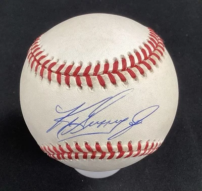 Ken Griffey Jr. Signed Baseball OMLB Seattle Mariners Autograph PSA/DNA #2 - Image 1 of 4