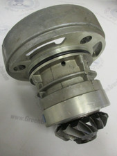 0982738 OMC Stringer Stern Drive Upper Unit Case Gear 16 Tooth 1974-1985