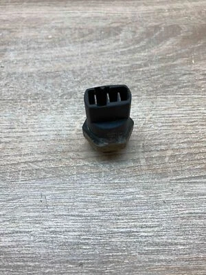 251959481H OEM Volkswagen Audi Seat Skoda Sensor Temperature - Image 1 of 4