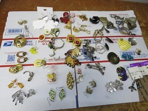 Lote de 51 Pendientes Vintage Disfraz Pares Completos Multicolor - Imagen 1 de 9