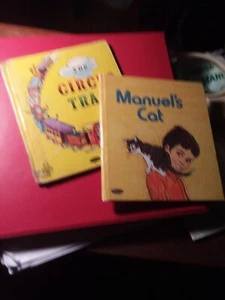 2 Vintage Whitman Tell-A-Tale Children's Books - Bild 1 von 1