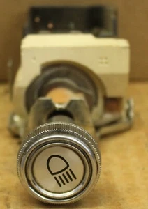 73-87 Chevy GMC Truck 73-91 K5 Blazer Suburban HEADLIGHT SWITCH with KNOB - Picture 1 of 3