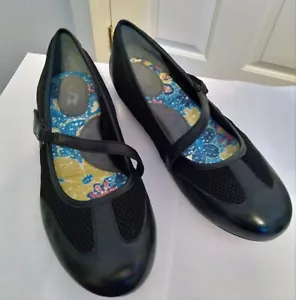 Soft Walk Women Black Leather Mary Jane Flats Sz 7M Slightly Worn Very Clean - Picture 1 of 6