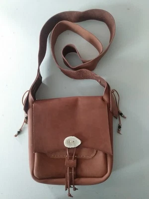 Bolso hecho a mano de cuero en polvo negro posible botón de asta, bolsillos, hombre de montaña Foto 1 de 4