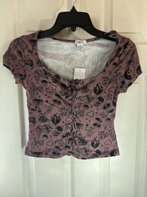 Blusa Top Rue21 Rue 21 Mujer XS Con Cordones Calavera Corazón Mariposa Champiñón Cereza Foto 1 de 4