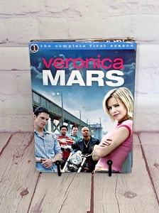 Veronica Mars First Season DVD set Warner Bros. Entertainment 2005 | Not Rated | - Picture 1 of 24