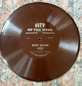 78 RPM Hit Of The Week Picture Disc RUDY VALLEE -"HOME" RECORD WALL HANGER - Imagen 1 de 3