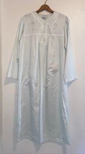 Go Softly Pale Green Satin Cotton Lined Long Nightgown Medium NWOT - Picture 1 of 4