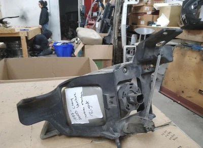 Farol direito 1997-2005 Chevy Venture Montana Trans Sport Pass S&D fabricante de equipamento original - Imagem 1 de 3