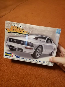 Revell 85-2839 1:25 2006 Ford Mustang GT Model Kit NEW SEALED BOX - Picture 1 of 13