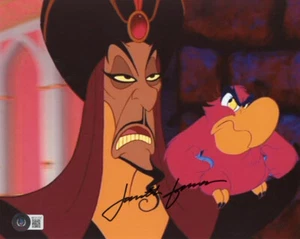 JONATHAN FREEMAN SIGNED 8x10 PHOTO VOICE OF JAFAR ALADDIN DISNEY BECKETT BAS - Picture 1 of 2