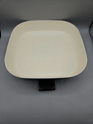 Sartén eléctrica Oster BASE ONLY PART DuraCeramic CKSTSKFM12W-ECO, 12 pulgadas Foto 1 de 4