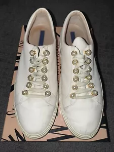Stuart Weitzman Excelsa Leder-Sneaker mit Kunstperlenverzierung Größe 10 - Bild 1 von 17