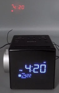 Reloj Despertador Sony Radio AM/FM Doble Alarma Tiempo ICF-C1PJ Proyección USB Naturaleza Snds - Imagen 1 de 12