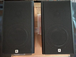 Pair of Outlaw Audio BLS08 C5044 Oak Finish Bookshelf Speakers Wired Working - Picture 1 of 9