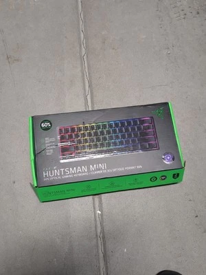 Razer Huntsman Mini 60% Optical Gaming Keyboard Clicky Keys Chroma RGB - Black - Image 1 of 3