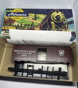 ATHEARN HO 70052 RTR 40' YSD Box, PRR/Don't Stand Still #24018 BOXED - Picture 1 of 3