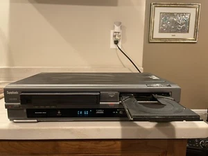 Symphonic SR90VE VCR VHS Video Casette & DVD Player Recorder Combo Parts/Repair  - Picture 1 of 5