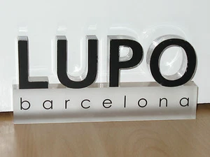 LUPO BARCELONA  - DISPLAY - WERBESCHRIFTUG - KUNSTSTOFF MATT - Picture 1 of 2