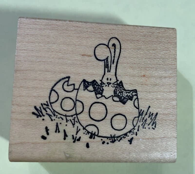 CONEJO CONEJO Hierba agrietada huevo de pascua delafield sello de goma d Foto 1 de 3