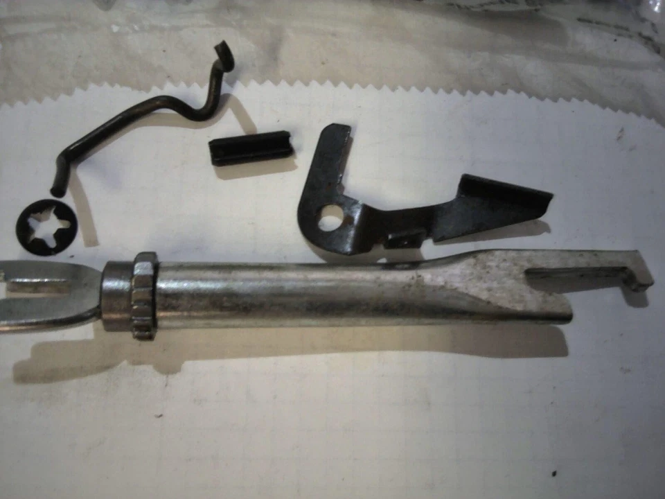 KIT REGISTRO RECUPERO GANASCE SX FRENI APE TM - POKER - QUARGO PIAGGIO 644326 - Immagine 1 di 1