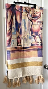 !New Disney 50th Anniversary Walt & Mickey Partners Statue Throw Blanket - Picture 1 of 2
