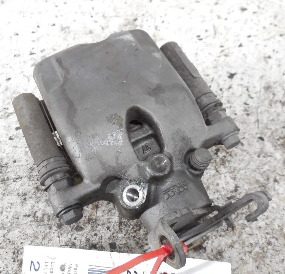 Cadillac XTS 2013-2019 pinza de freno trasera izquierda izquierda OEM Opt J64 Foto 1 de 3