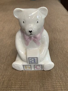 FIGURA RARA 4 1/2" DE ALTO BELLEEK ""OSO DE PELUCHE"" Y BLOQUES ABC - AZUL MARCA-IRLANDA - Imagen 1 de 3